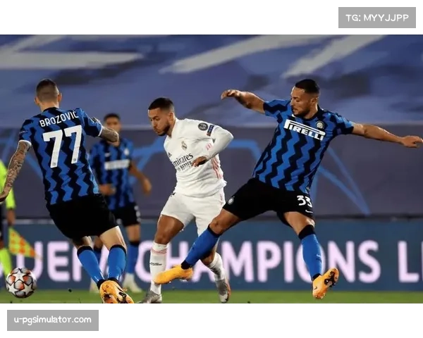 国米上半场进攻套路单一，下半场边中结合打开局面